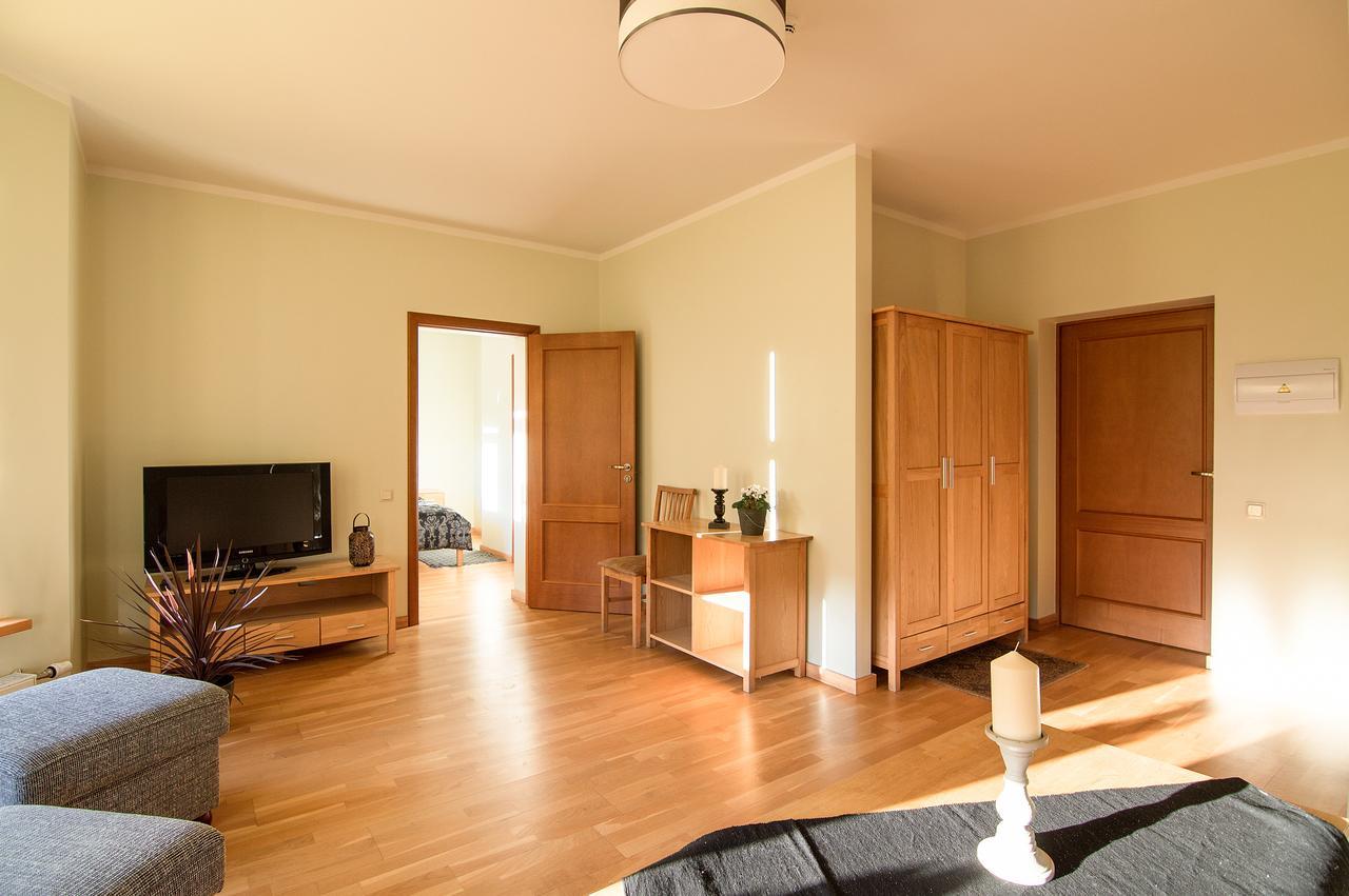 Helmi Hotel Ainazi Bagian luar foto