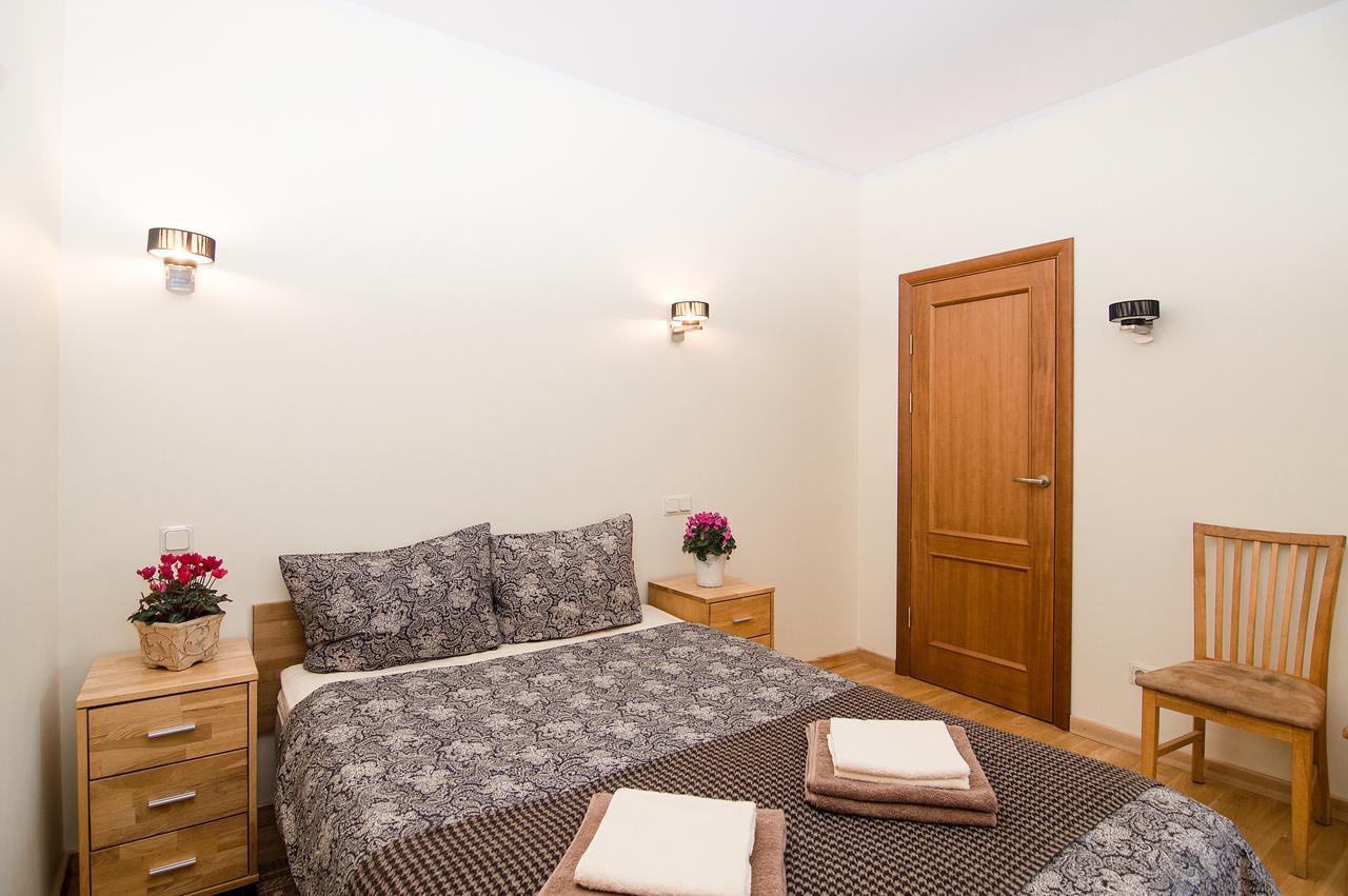 Helmi Hotel Ainazi Bagian luar foto