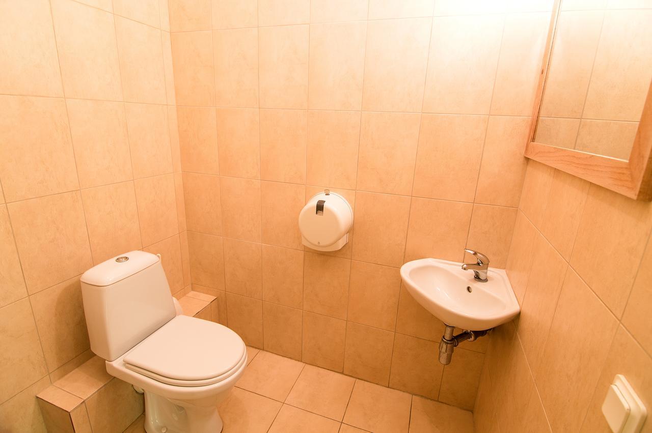 Helmi Hotel Ainazi Bagian luar foto